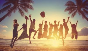 single reizen groep op strand